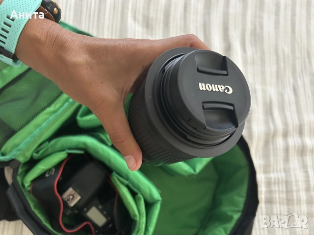 Продавам комплект Canon EOS 77D + Canon EF 100mm f/2.8 Macro USM + Yongnuo Ring Flash, снимка 3 - Фотоапарати - 55433132