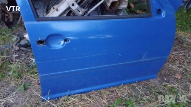 Врати за VW Golf 4 , снимка 2 - Части - 54996855