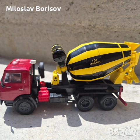 Kamaz/Камаз мащаб 1:43 бетоновоз deagostini, снимка 5 - Колекции - 54443494