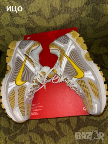 Нови дамски маратонки Nike zoom vomero to 5 w, снимка 5 - Маратонки - 54416992