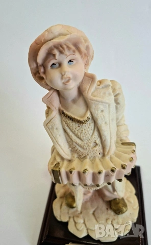 Фигура на музикант с акордеон - L'Arte nel Mondo, Италия, снимка 6 - Статуетки - 53952924