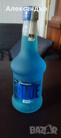 Колекционерска Водка Ultra blue Vini Distillers, снимка 2 - Антикварни и старинни предмети - 54381532