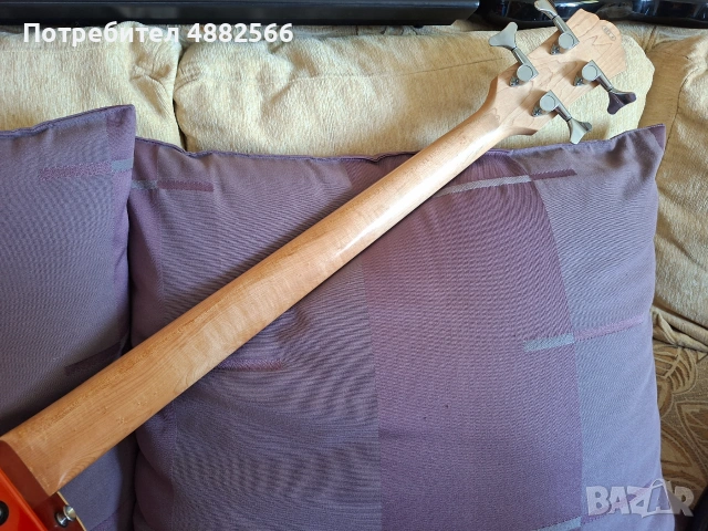 Полуакустичен бас Ямаха BEX-4, снимка 15 - Китари - 55257586