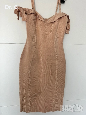 Бандажна рокля Guess