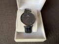 Часовник Daniel Wellington Classic Black със сребърен корпус и черна кожена каишка., снимка 2
