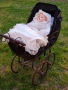 АНТИКВАРА дървена количка комплект с порцеланова кукла , снимка 3