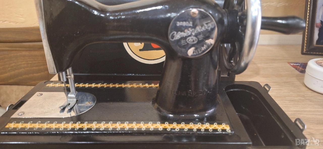 Детска шевна машина от СССР, снимка 1