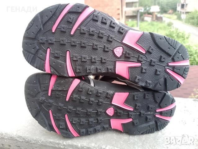 сандали Nike Santiam 4 размер 36,5, снимка 16 - Сандали - 54776409
