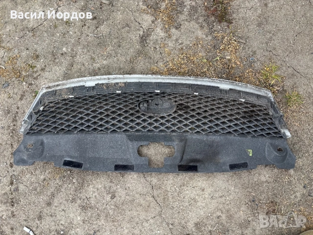 Решетка за Форд Мондео 3 / Ford Mondeo MK3 / Предна Решетка, снимка 2 - Части - 54577265