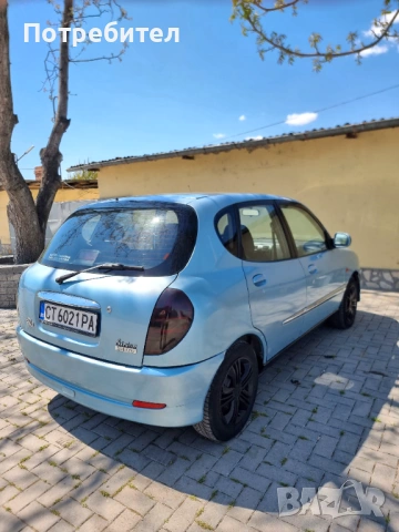 Daihatsu Sirion Автоматик, снимка 7 - Автомобили и джипове - 54252284