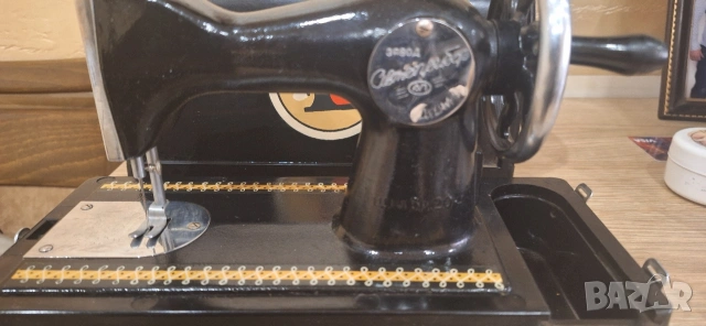 Детска шевна машина от СССР
