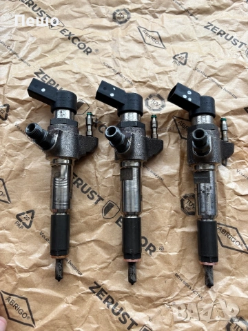 Дюзи Continental 1.6 HDI 112 к.с., снимка 2 - Части - 53960615