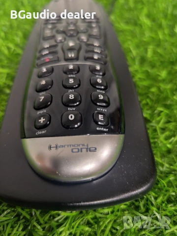 Logiteac Harmony One Advanced Universal Remote, снимка 2 - Дистанционни - 55168051