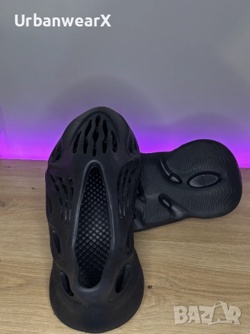 Adidas Yeezy Foam RNNR US6, снимка 9 - Джапанки - 54776064
