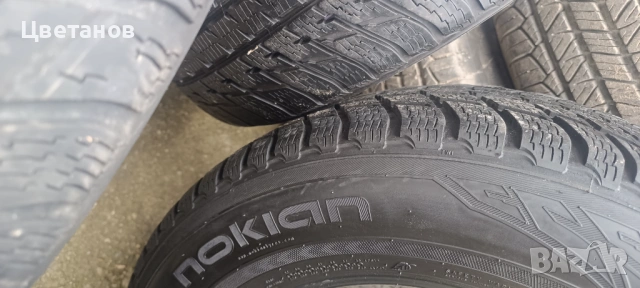 Зимни Nokian 235/65/17, снимка 4 - Гуми и джанти - 54423273