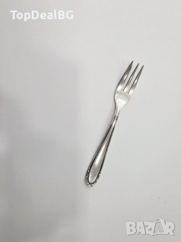 Сребърна виличка, снимка 3 - Прибори за хранене, готвене и сервиране - 54218585