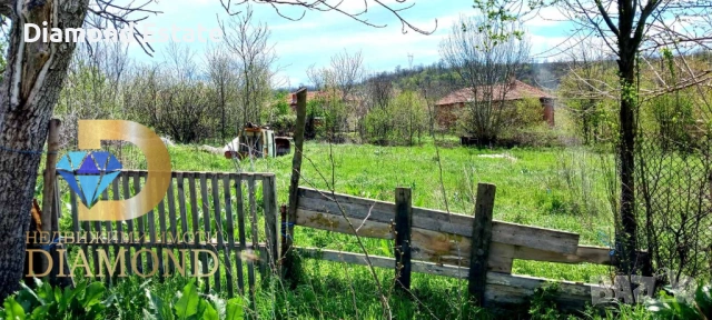 Парцел в село Целина, общ. Чирпан