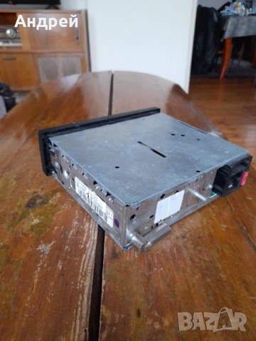 Автомобилен радиокасетофон Blaupunkt, снимка 4 - Други ценни предмети - 54238865