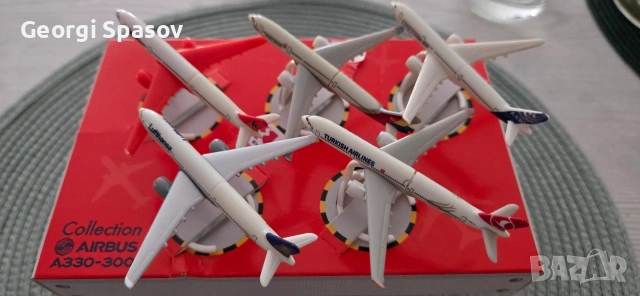 Колекция Аirbus A330-300, снимка 4 - Влакчета, самолети, хеликоптери - 54843661