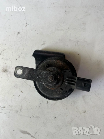 Клаксон бибитка Шкода Октавия Skoda Octavia 3, снимка 4 - Части - 55183951