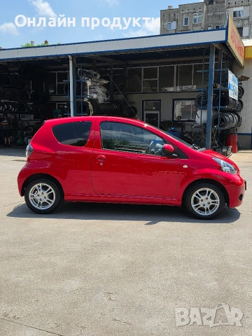 Toyota Aygo 1.0, 69к.с. 2011г. Бензин, снимка 4 - Автомобили и джипове - 54801684