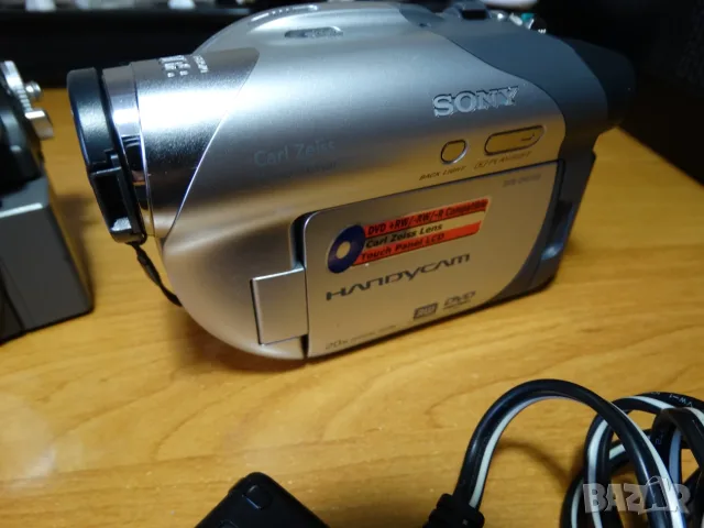 SONY DCR-DVD105E и Panasonic VDR-D160EG-S ..., снимка 3 - Камери - 55671711