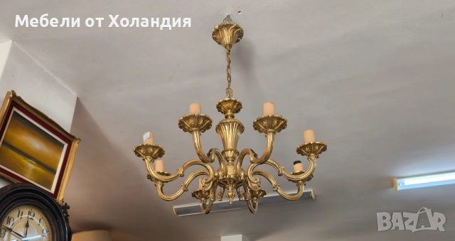 Бронзов полилей с орнаменти