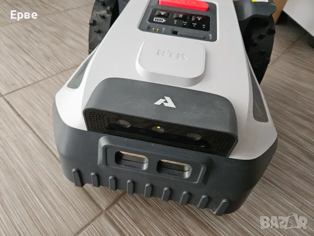Продавам робот косачка ANTHBOT M9 (без периметърен кабел) – Като нов!, снимка 8 - Градинска техника - 55680926