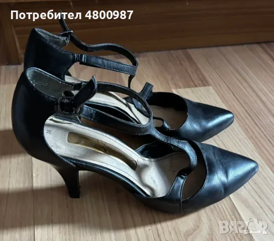 Tamaris черни кожени обувки на ток размер 36 употребявани с каишки 