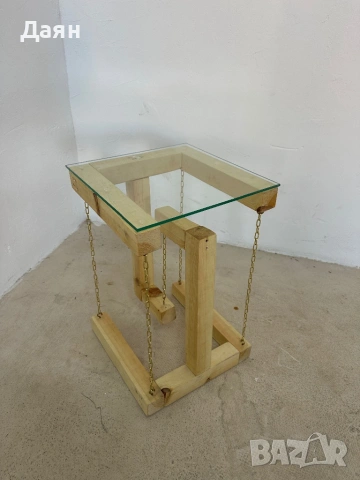 Масивна дървена помощна маса със стъклен плот, снимка 2 - Маси - 54229362