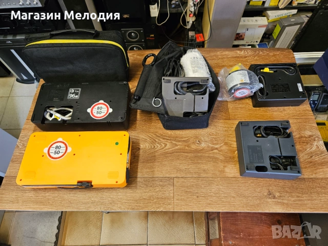 Автомобилни компресори, различни модели. Центи от 28 до 45 евро. , снимка 12 - Аксесоари и консумативи - 54752608