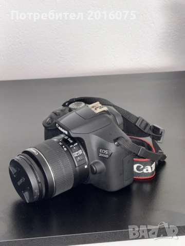 Продавам фотоапарат Canon EOS2000d, снимка 2 - Фотоапарати - 55267202