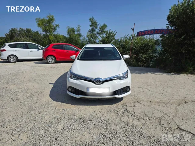 Toyota Auris 1.4 D4D-Facelift 🇮🇹, снимка 2 - Автомобили и джипове - 55606265