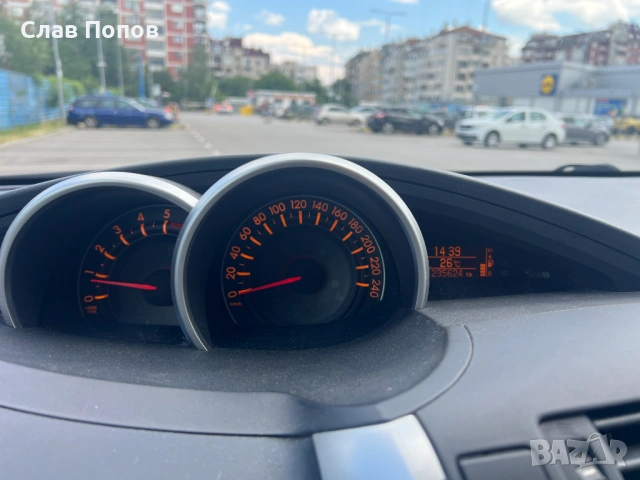 Toyota Verso 2.0D-4D 126, снимка 9 - Автомобили и джипове - 54580880