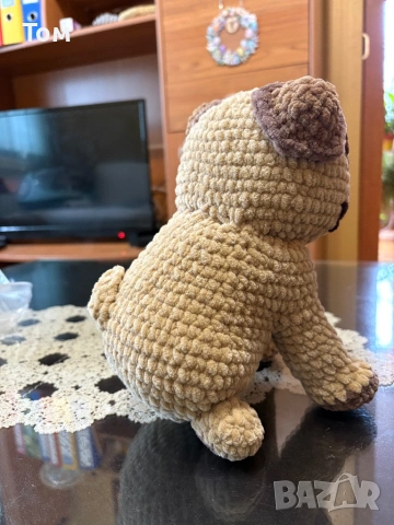 Ръчно изплетена играчка куче Мопс , снимка 2 - Плюшени играчки - 54025883