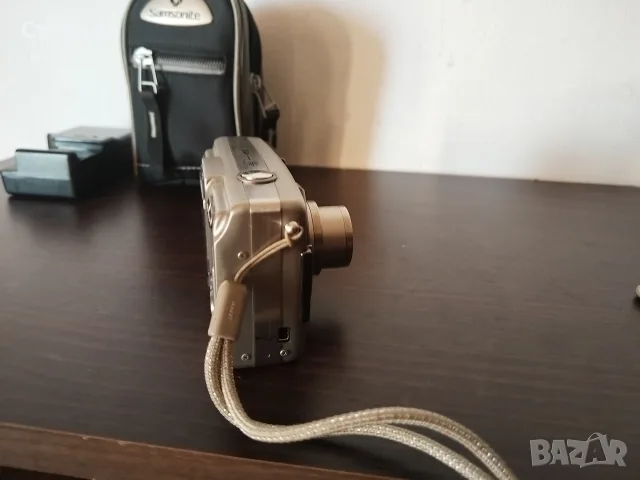 Камера Konica Digital Revio KD-310Z Japan , снимка 14 - Фотоапарати - 55683153