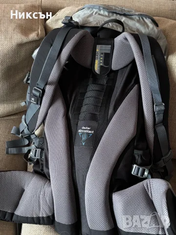 Туристическа чанта Deuter ACT Lite 40+10, снимка 3 - Чанти - 55332382