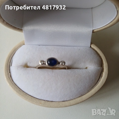Златен пръстен 16 карата. Сапфир и два диаманта., снимка 2 - Пръстени - 54729293