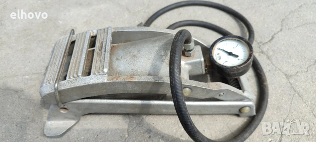 Стара алуминиева крачна помпа