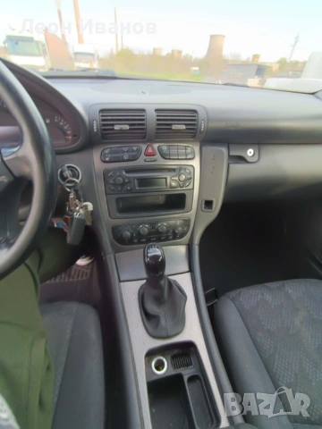 Мерцедес Ц200 Компресор, снимка 6 - Автомобили и джипове - 54176811