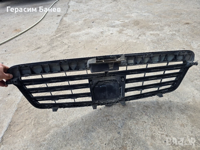 A2128800383 Решетка предна броня с дистроник OEM MERCEDES W212 E 350 CDI 4MATIC OM642 2011, снимка 3 - Части - 54564295