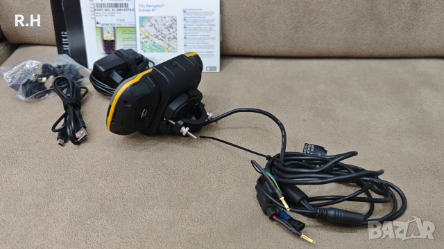 GPS Навигация Garmin Montana 600 със зареждаща стойка RAM монтаж, снимка 6 - Garmin - 55212610