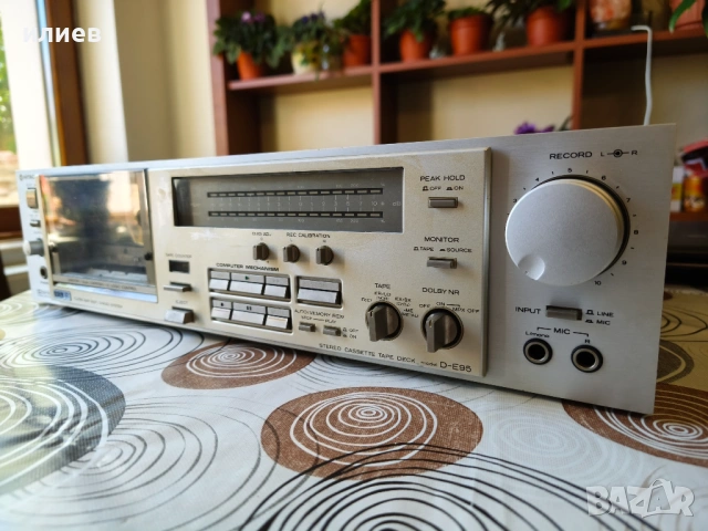 Hitachi D-E95 , снимка 9 - Декове - 54585208