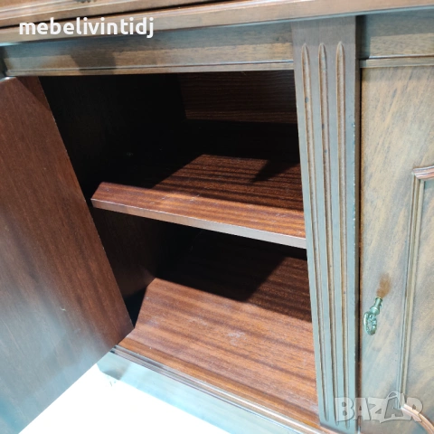 Витрина-шкаф Chesterfield махагон, снимка 6 - Секции и витрини - 53432459