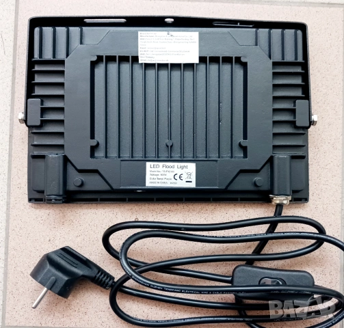 Прожектор UV LED 100W водоустойчив с 1,8 m кабел , снимка 3 - Лед осветление - 54149729