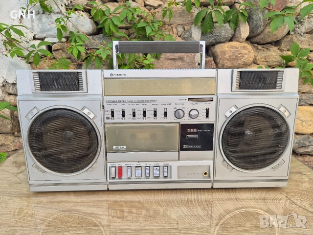 Радиокасетофон Hitachi TRK-7720E 