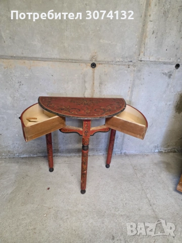 Ръчно рисувана конзола, снимка 3 - Шкафове - 54208046