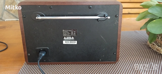 Ретро радио Soundmaster NR920DBR с DAB+ и FM, снимка 7 - Радиокасетофони, транзистори - 55100647