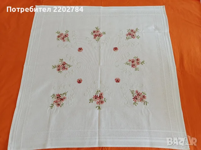 Битови, бродирани карета за маса , снимка 13 - Покривки за маси - 55639533