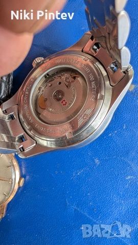 victorinox suiss army c eta2824 в много добро състояние , снимка 3 - Мъжки - 54281174